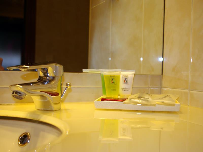 Suites Sercotel Mirasierra Pamplona Phòng bức ảnh