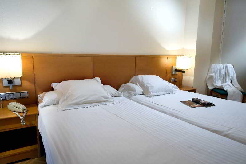 Suites Sercotel Mirasierra Pamplona Ngoại thất bức ảnh