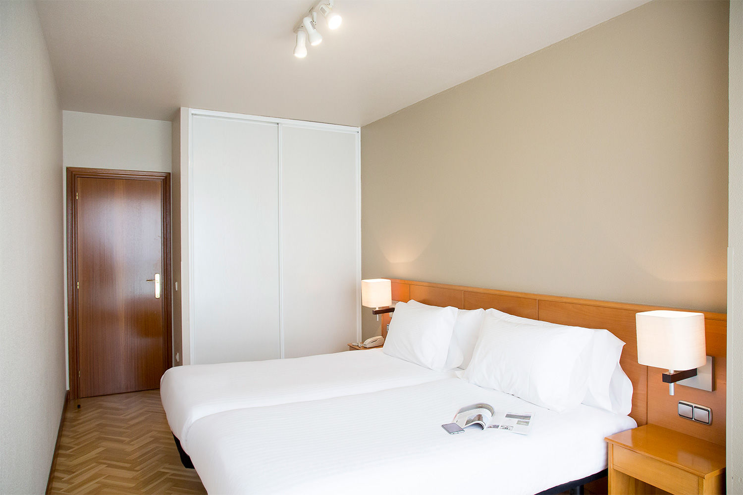 Suites Sercotel Mirasierra Pamplona Ngoại thất bức ảnh