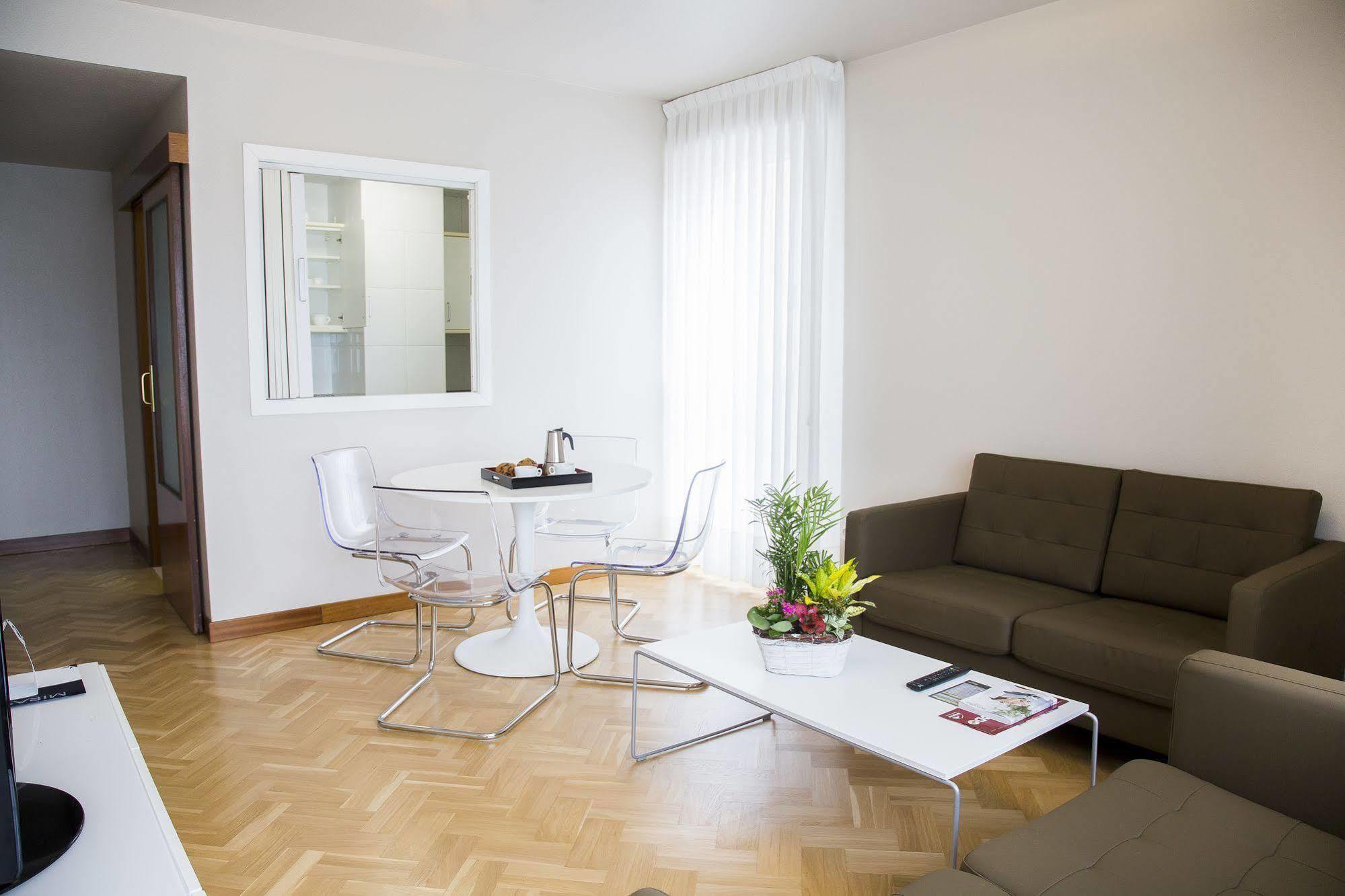 Suites Sercotel Mirasierra Pamplona Ngoại thất bức ảnh